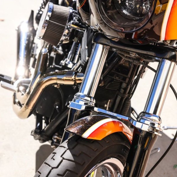 画像2: THRASHIN SUPPLY 49ｍｍ フォークブレス 2006年以降ダイナ/M8 ソフテイル用 (2)