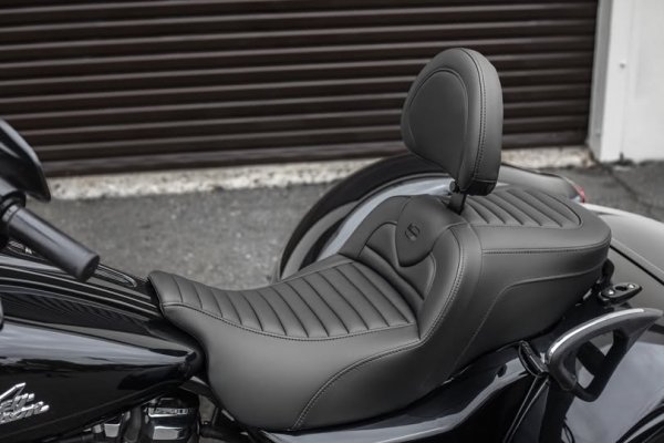 画像2: Roadsofa タックロールシートドライババックレスト付き (2)