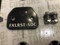 San Diego Customs FXLRS/FXLRST ダッシュバッジ 