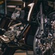 画像1: OG ハイウェイペグ付きクラッシュバー2024年以降ツーリングモデル用 (1)