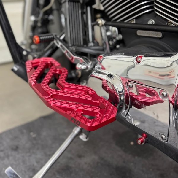 画像4: SAVAGE V5 BAGGER フロアボード ブラック/レッド/ゴールド (4)