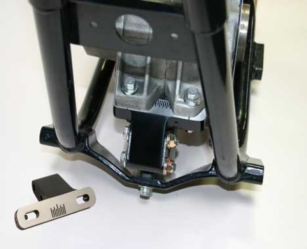 画像1: Dyna Front Engine Bracket 91-2017年 (1)