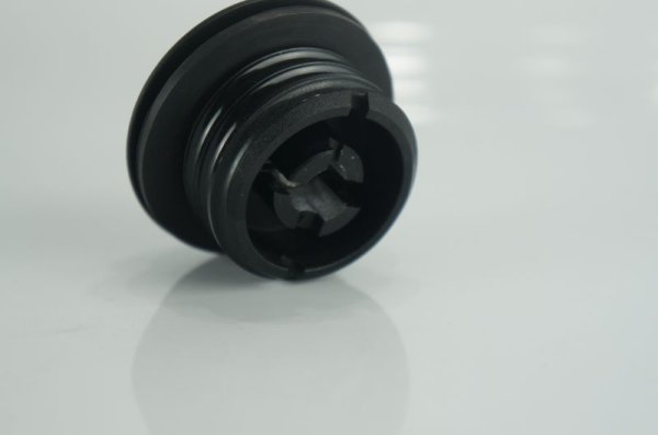 画像2: マットブラック ポップアップガスキャップ  (2)