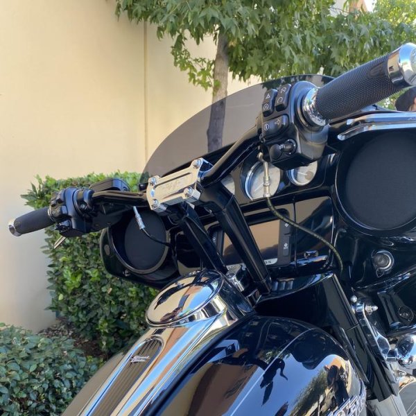 画像2: Thrashin Supply ストリートグライドライザーアダプター (2)