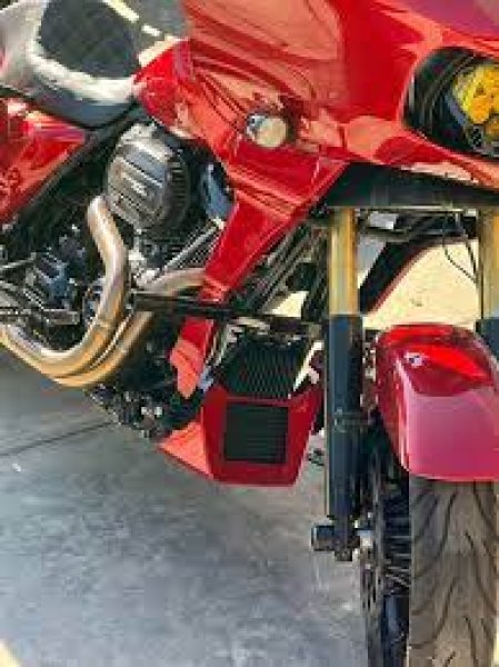 画像2: NOT YO DADDY’S BAGGER CRASH BARS 2015年以降のFLTR/CVOスポイラー装着車 (2)