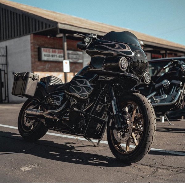 画像5: FXRTカウルキット FXLRS用 (5)