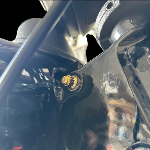 画像2: M8ソフテイル フロントタンクマウントボルトキット  (2)