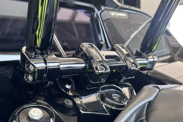 画像2: 2024 CVO ST 3インチライザー (2)