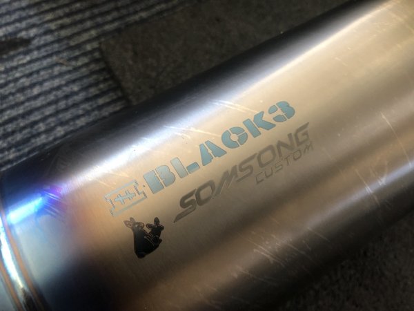 画像5: チタニウム 2-1 マフラー M8 ソフテイル用 (5)