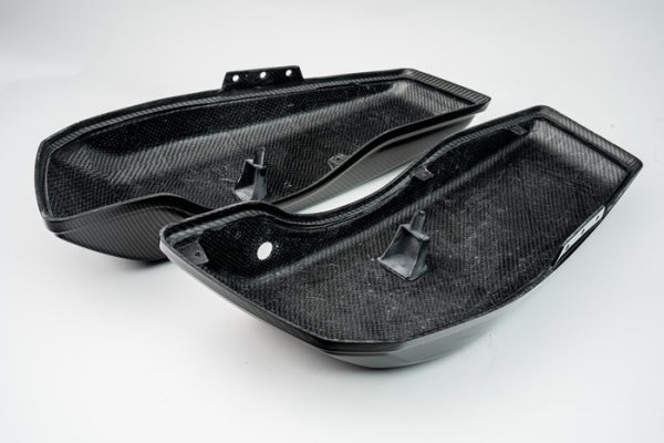 画像2: SLYFOX カーボン サドルバックリッド（蓋） 2023CVO/2024年以降新型ツーリング用 (2)