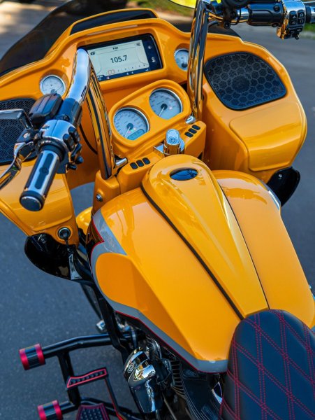 画像6: ホールショット カスタムガスタンク 2008-2023年 ツーリングモデル用 (6)