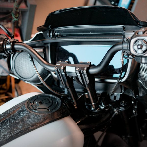 画像2: Podium V-TWIN / MOTOハンドルバー 1インチ 2023年以降のCVOモデル  (2)