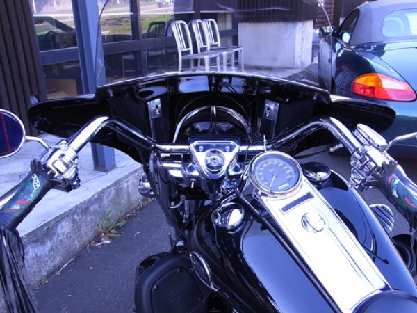 画像5: メンフィスシェード バットウイング フェアリング 84年以降ロードキング用 (5)